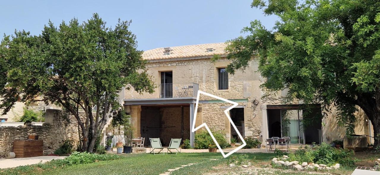 Appartement Dans Un Mas Provencal Renove Saint-Hilaire-d'Ozilhan Exterior photo