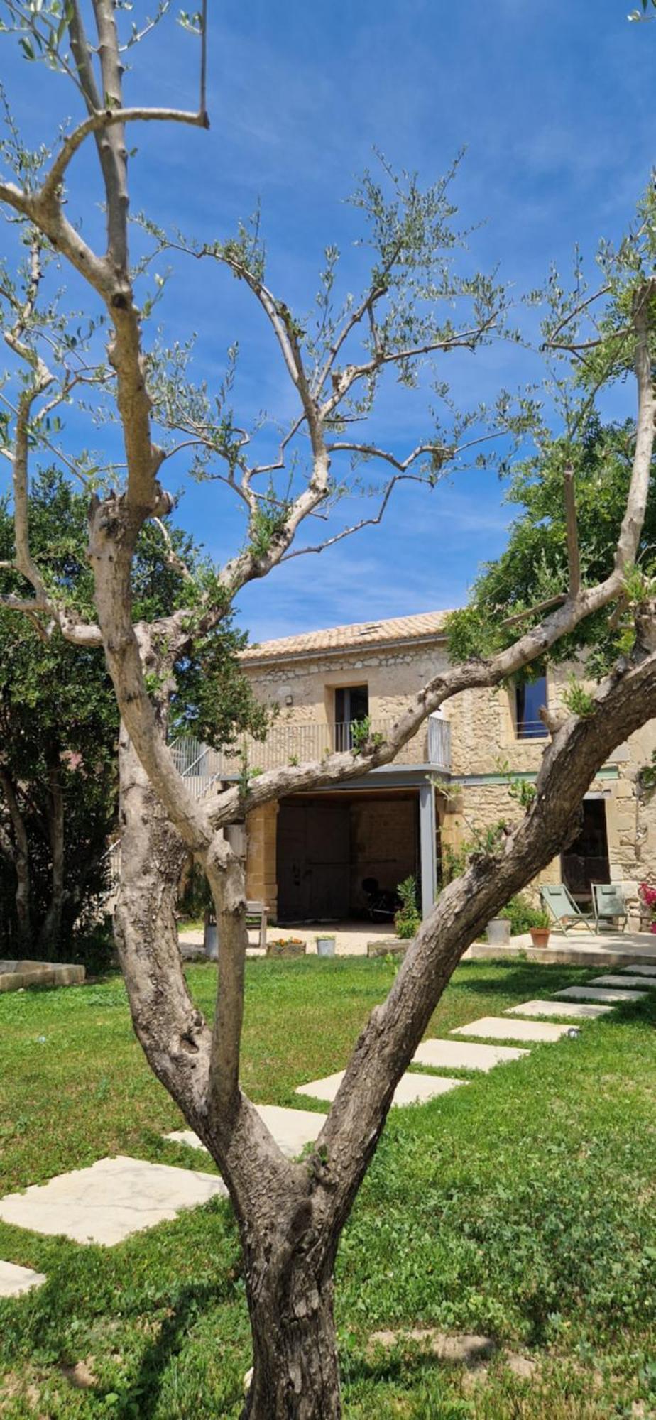 Appartement Dans Un Mas Provencal Renove Saint-Hilaire-d'Ozilhan Exterior photo